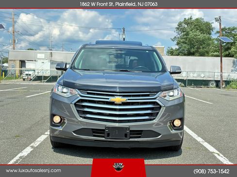 Used 2019 Chevrolet Traverse High Country AWD/4WD image 3