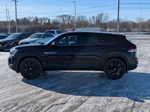 New 2026 Volkswagen Atlas Cross Sport SE image 3