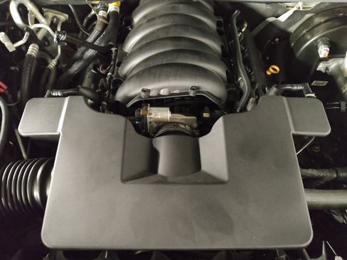 Used 2019 Chevrolet Tahoe LT RWD image 30
