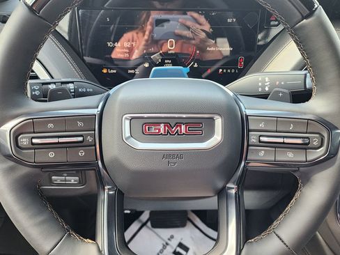 New 2026 GMC Yukon XL AT4 w/ AT4 Premium Plus Package AWD/4WD image 20