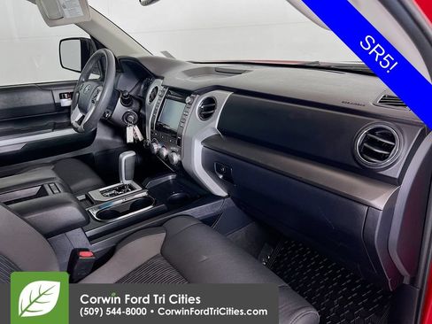 Used 2017 Toyota Tundra SR5 AWD/4WD image 23