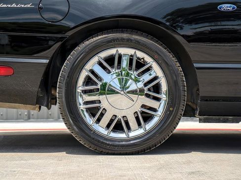 Used 2002 Ford Thunderbird Neiman Marcus image 9