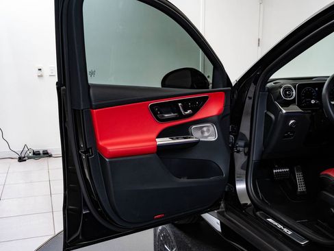 Used 2024 Mercedes-Benz GLC 43 AMG 4MATIC image 29