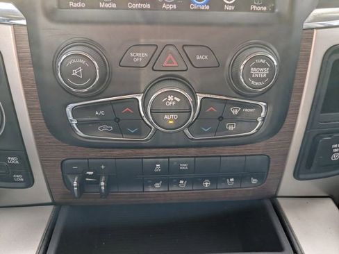 Used 2016 RAM 1500 Laramie w/ Convenience Group AWD/4WD image 3