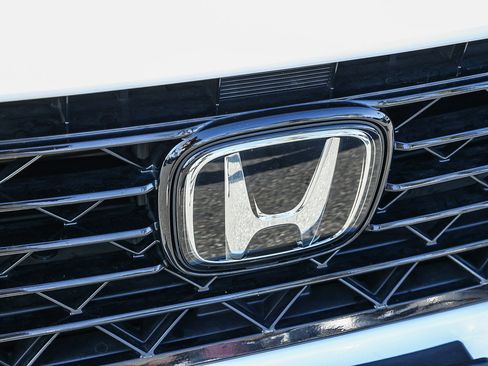 Used 2024 Honda Accord EX image 17