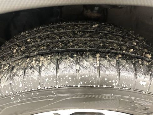 Used 2019 Subaru Crosstrek 2.0i Premium w/ Moonroof Package image 29