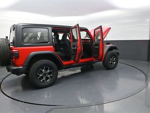 Used 2018 Jeep Wrangler Unlimited Rubicon w/ Dual Top Group image 41