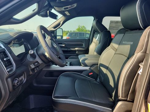 New 2026 RAM 3500 Laramie AWD/4WD image 10