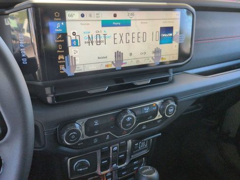 New 2026 Jeep Gladiator Rubicon AWD/4WD image 20