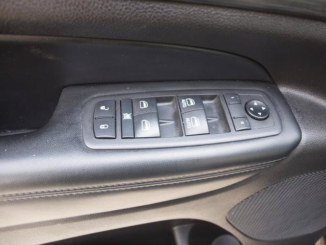 Used 2020 Jeep Grand Cherokee Altitude AWD/4WD image 8