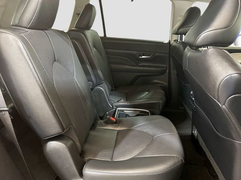 Used 2024 Toyota Grand Highlander Limited AWD/4WD image 26