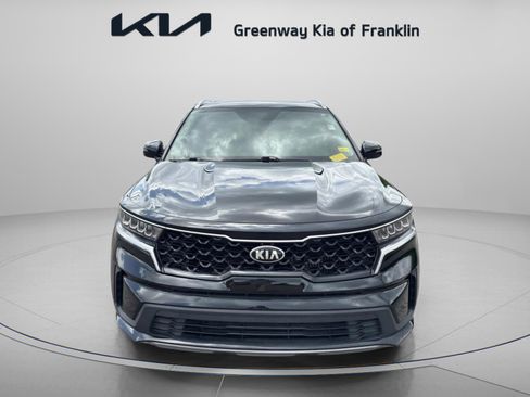 Used 2021 Kia Sorento S FWD image 2