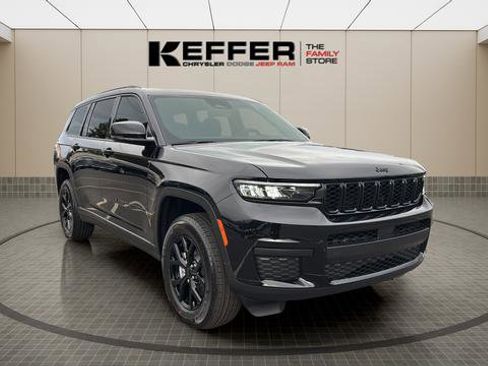 New 2025 Jeep Grand Cherokee L Altitude image 7