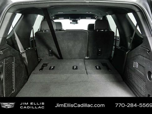 Used 2025 Chevrolet Tahoe LT RWD image 33