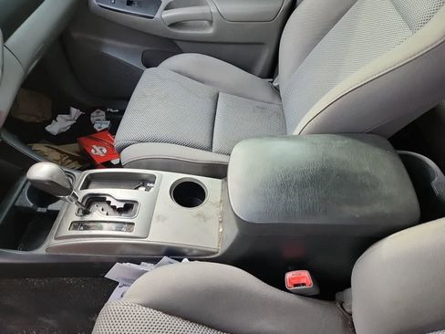 Used 2012 Toyota Tacoma PreRunner image 11