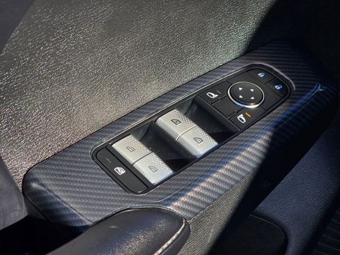 Used 2022 Mitsubishi Outlander SE image 24