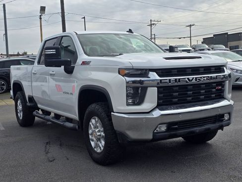 Used 2022 Chevrolet Silverado 2500 LT w/ Convenience Package image 4