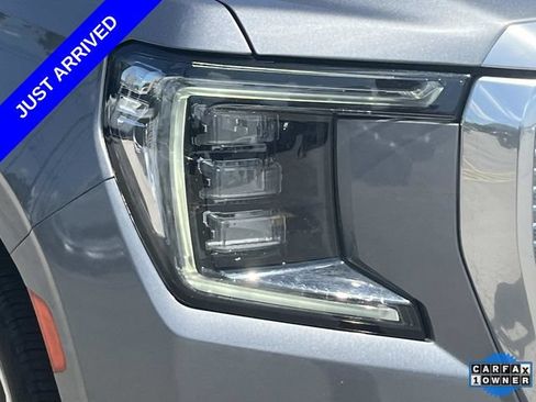 Used 2022 GMC Yukon Denali w/ Denali Premium Package AWD/4WD image 9