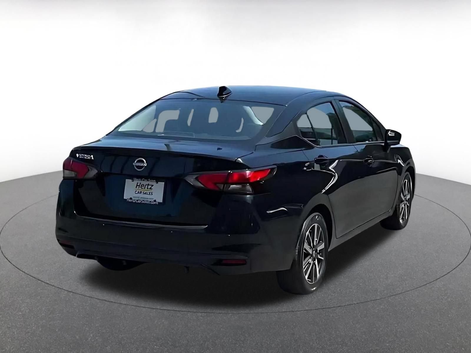Used 2025 Nissan Versa SV FWD image 12