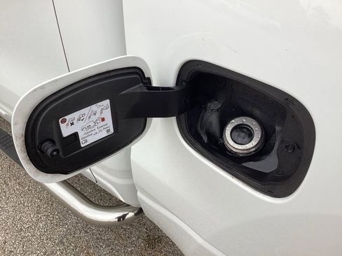 Used 2019 RAM 1500 Big Horn image 12