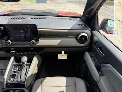 New 2026 Chevrolet Colorado ZR2 w/ Midnight Edition AWD/4WD image 40