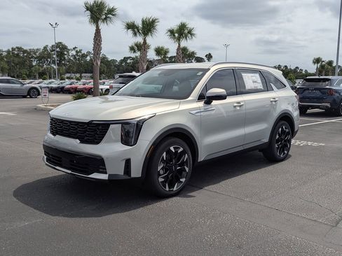 New 2026 Kia Sorento EX FWD image 3
