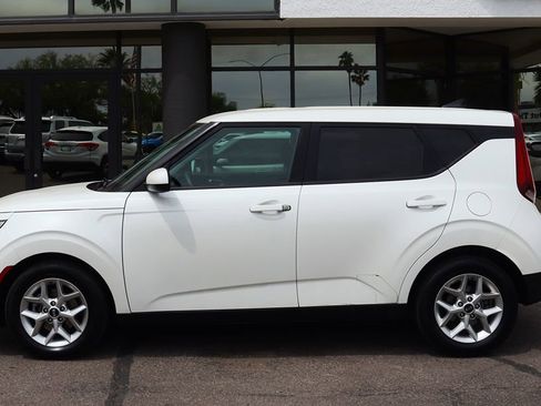 Used 2021 Kia Soul S image 8