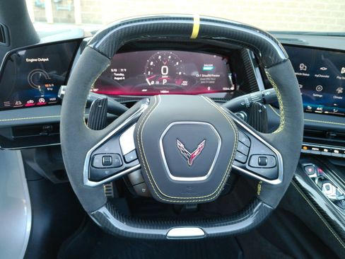 Used 2026 Chevrolet Corvette E-Ray w/ Stealth Interior Trim Package AWD/4WD image 18