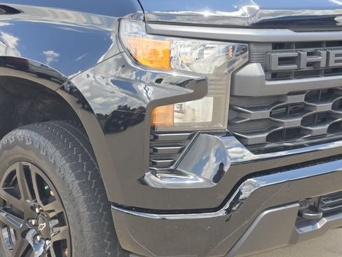 Used 2024 Chevrolet Silverado 1500 Custom Trail Boss w/ Turbomax Blackout Package AWD/4WD image 28
