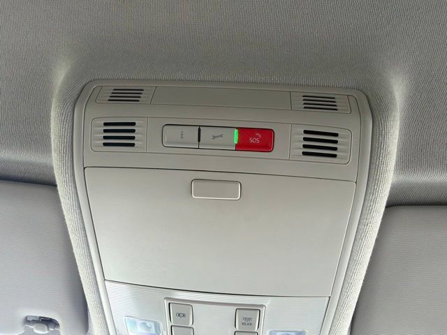 Used 2022 Volkswagen Tiguan S FWD image 43