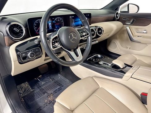 Used 2019 Mercedes-Benz A 220 4MATIC image 9