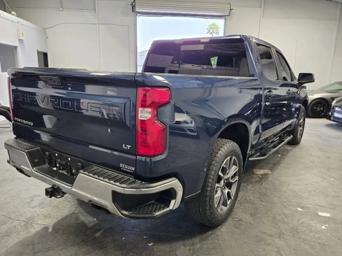 Used 2022 Chevrolet Silverado 1500 LT AWD/4WD image 4