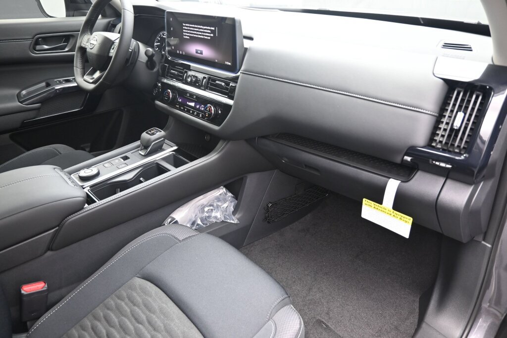 New 2026 Nissan Pathfinder SV w/ Cargo Package AWD/4WD image 40