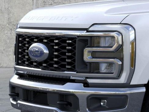 New 2025 Ford F350 Lariat w/ Lariat Ultimate Package image 17