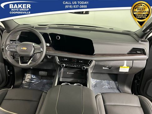New 2026 Chevrolet Suburban Premier w/ Sun And Tow Package AWD/4WD image 9