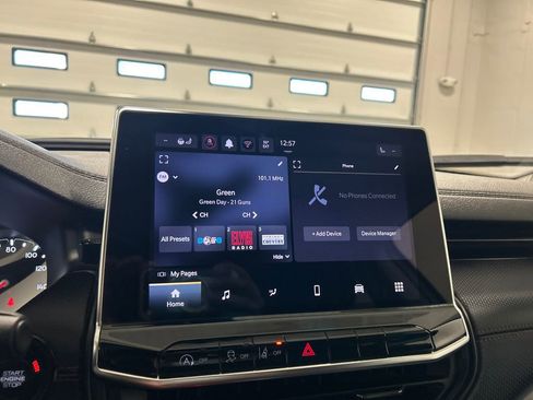 Used 2022 Jeep Compass Trailhawk w/ Trailhawk Convenience Group image 21