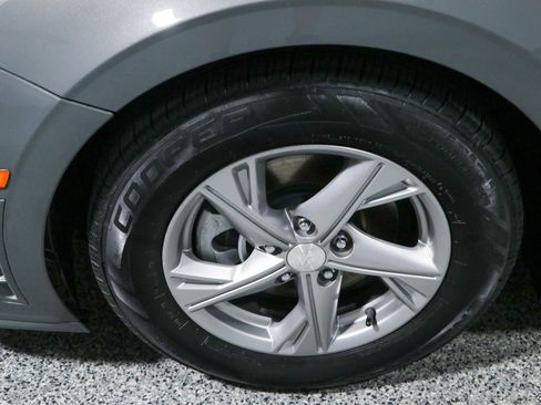 Used 2020 Hyundai Sonata SE FWD image 11