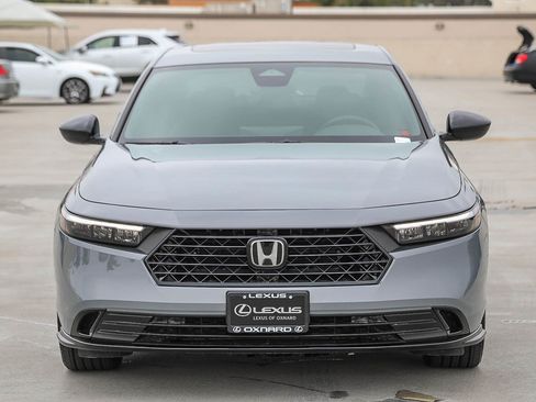 Used 2025 Honda Accord Sport image 2