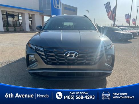 Used 2022 Hyundai Tucson SEL w/ Convenience Package FWD image 2