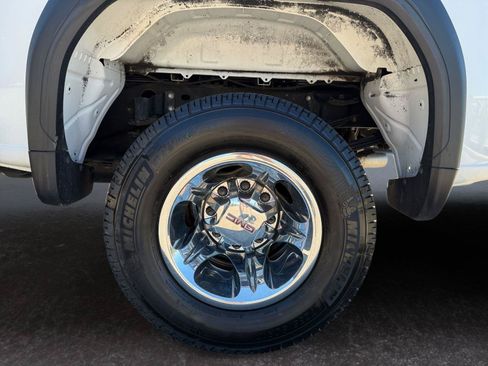 Used 2024 GMC Sierra 3500 SLE w/ SLE Convenience Package AWD/4WD image 23