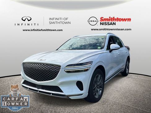 Used 2025 Genesis GV70 2.5T AWD/4WD image 3