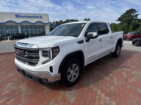 Used 2024 GMC Sierra 1500 SLT RWD image 1