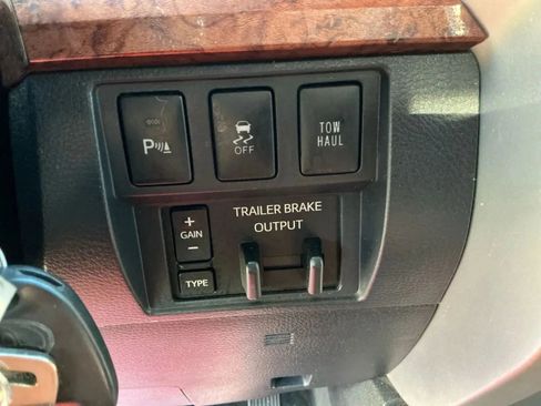 Used 2017 Toyota Tundra 1794 Edition image 34