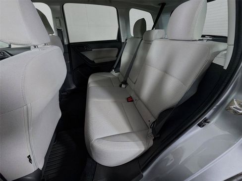 Used 2018 Subaru Forester 2.5i Premium AWD/4WD image 25