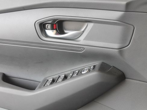 Used 2025 Honda Accord LX image 13
