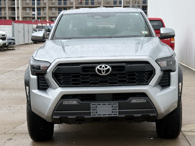 Used 2024 Toyota Tacoma TRD Off-Road AWD/4WD image 7