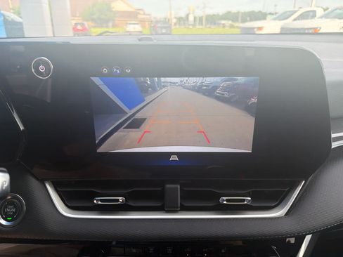 Used 2025 Chevrolet Equinox LT FWD image 21