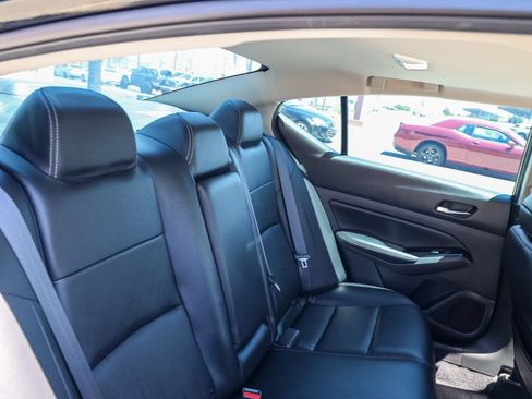 Used 2020 Nissan Altima 2.5 Platinum FWD image 17