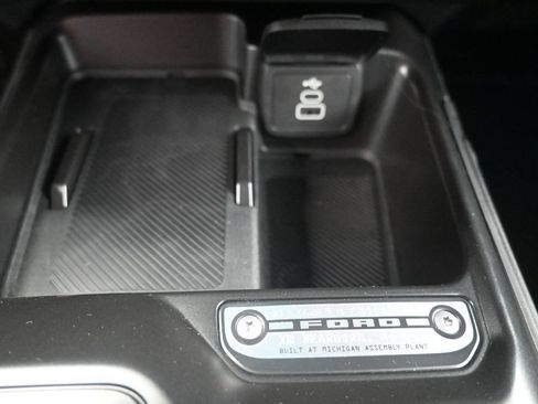 New 2026 Ford Bronco Outer Banks AWD/4WD image 4
