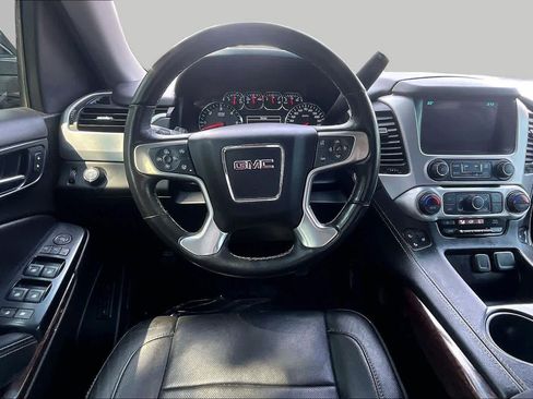 Used 2019 GMC Yukon XL SLT w/ Premium Edition RWD image 6